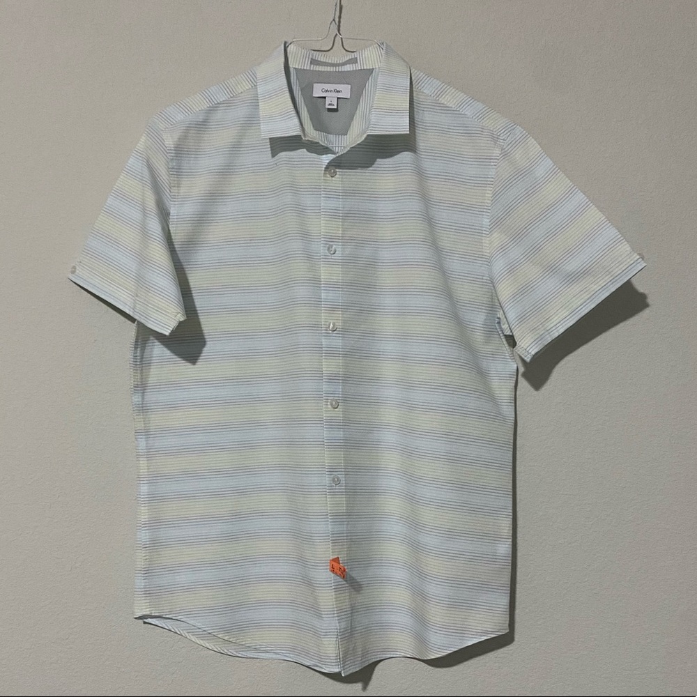 Mens Calvin Klein Short Sleeve Button Down Large